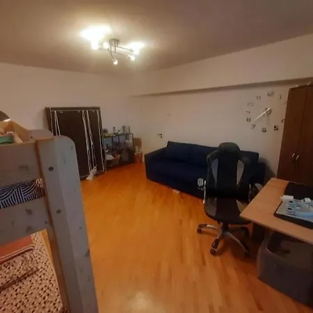 Penthouse Ultracentral Hostel *